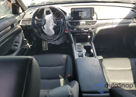 2022 Honda Accord Hybrid Sport из США, поврежденный, VIN 1HGCV3F25NA028324